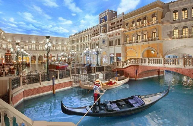 Attractions 