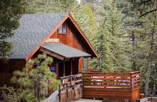 Idyllwild Camping Resort Cottage