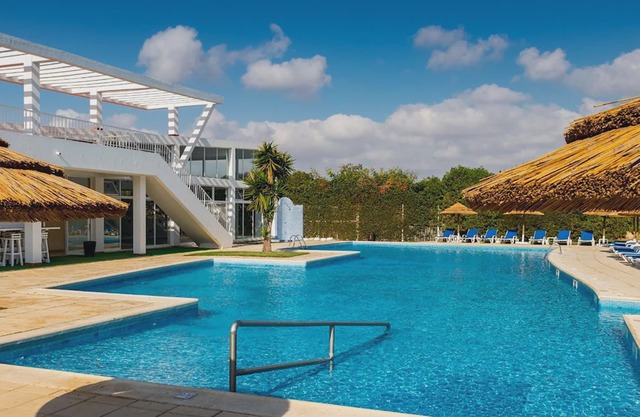 Kai 11 Studio, Balcony, AC, Swimming Pool!New!