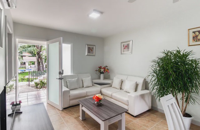 Nice apartment w/ a shared pool & pool spa in Playa del Coco