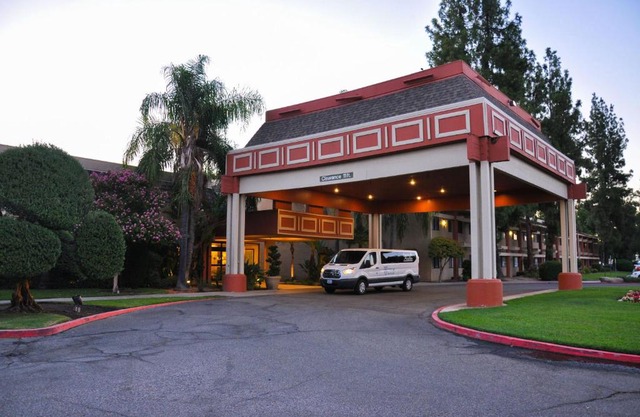Inn Airport 