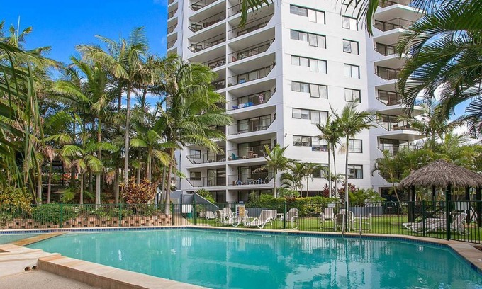 Burleigh Heads Apartment | 100 m² Serviced apartment ∙ 2 bedrooms ∙ 127 guests