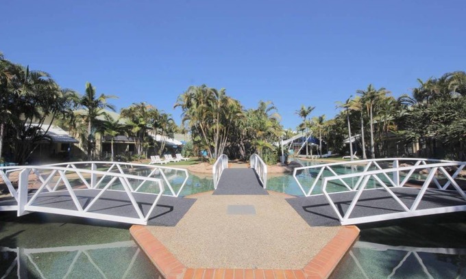 Mermaid Beach Apartment | 120 m² Apartment ∙ 2 bedrooms ∙ 4 guests