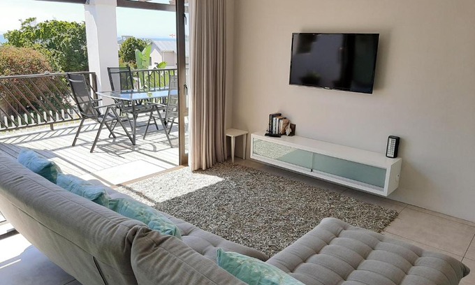 Wavecrest Apartment | 14 Bella Vista