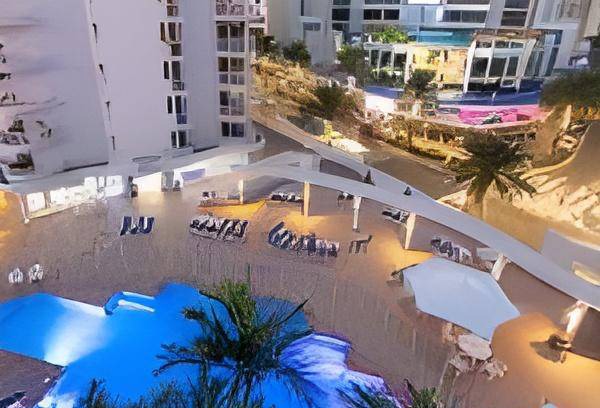 Broadbeach Apartment | 150 m² Apartment ∙ 10 guests