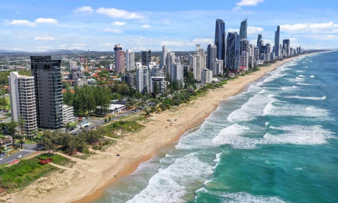 Broadbeach Apartment | 161 m² Serviced apartment ∙ 3 bedrooms ∙ 127 guests