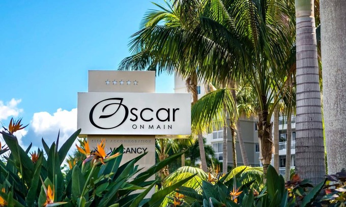 Main Beach Apartment | 180 m² Serviced apartment ∙ 3 bedrooms ∙ 127 guests