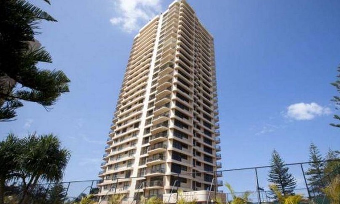 Main Beach Apartment | 1800 m² Serviced apartment ∙ 4 bedrooms ∙ 127 guests