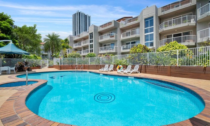 Broadbeach Apartment | 181 m² Serviced apartment ∙ 3 bedrooms ∙ 127 guests