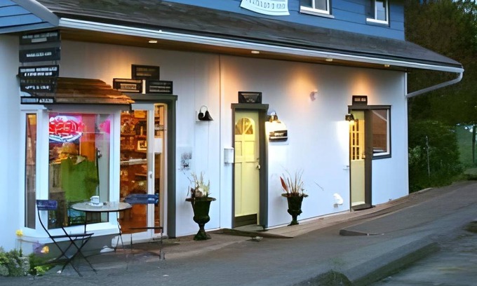 Tofino House | 21 m² Motel ∙ 3 guests