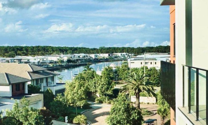 Gold Coast Hotel | 340 m² Hotel ∙ 4 bedrooms ∙ 12 guests