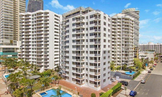 Broadbeach Apartment | 80 m² Serviced apartment ∙ 2 bedrooms ∙ 127 guests