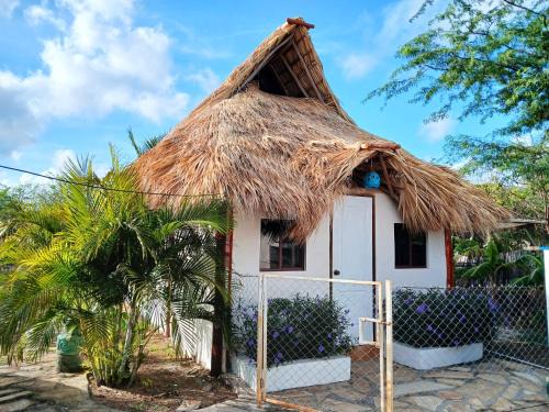 Jiquelite Hostel | Aloha Popoyo