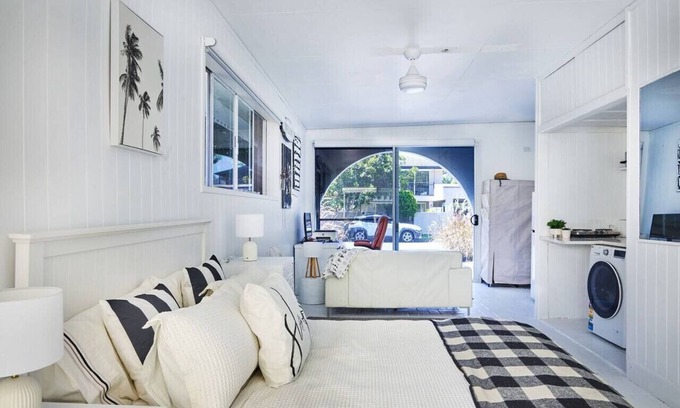 Paradise Point Condo | beachside 2 bedroom apartment