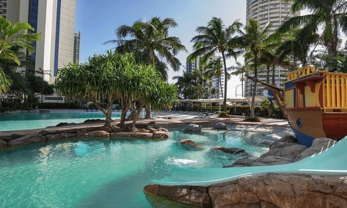 Surfers Paradise Apartment | Crown Towers Superior 3 Bedroom Apartment - CoastHM