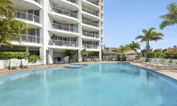 Labrador Apartment | Crystal Bay on the Broadwater