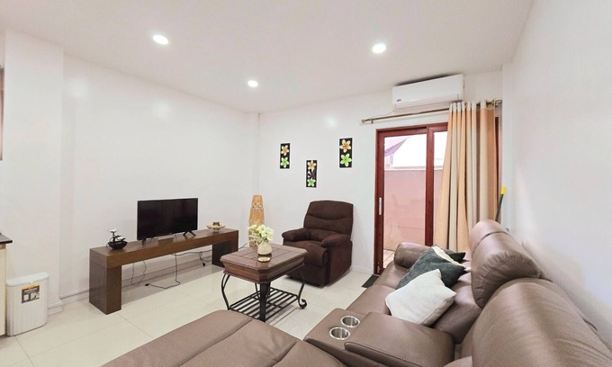 Suva Apartment | Entire Apartment in Suva City Centre: Free Wifi and Parking