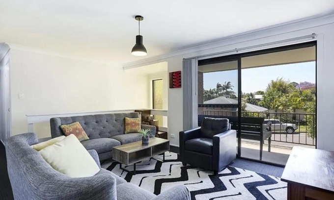 Ashmore House | Holiday homes in Gold Coast, Australia