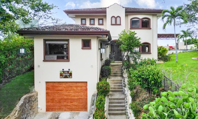 Coco House | House ∙ 3 bedrooms ∙ 9 guests