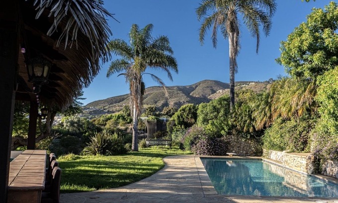 Western Malibu House | La Fortezza- Malibu Estate