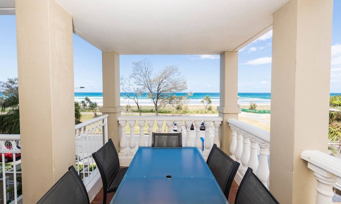 Broadbeach Apartment | La Grande Apartments Broadbeach