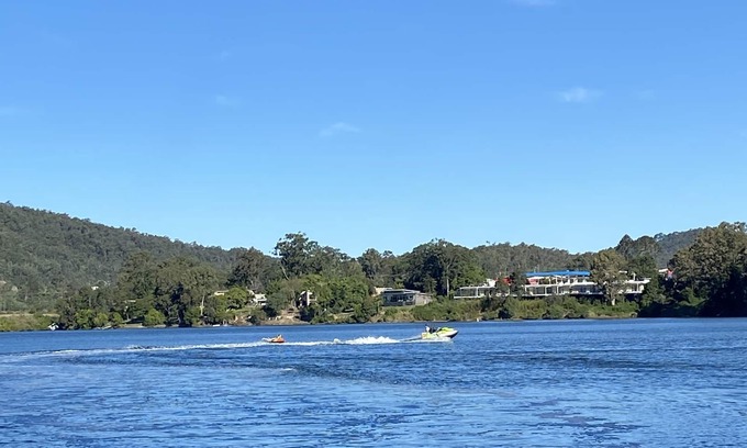 Upper Coomera Apartment | Lakeview Haven at the base of Mt Tambourine