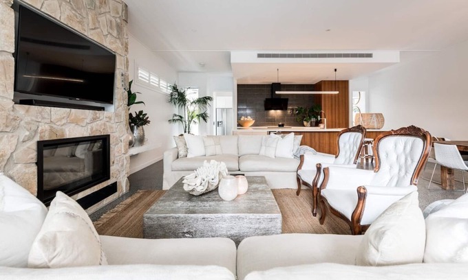 Gold Coast House | Le Palms - A Beach House, Pool