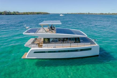Main Beach Boat Rental | Luxury Yacht Stay at Marina Mirage