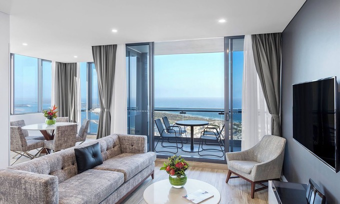 Southport Apartment | Meriton Suites Southport, Gold Coast