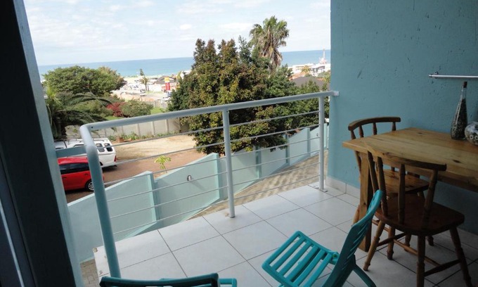 Jeffreys Bay Apartment | Ocean View Holiday Apartment 4