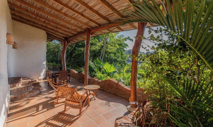 San Juan del Sur Hotel | Pelican Eyes Hotel and Resort
