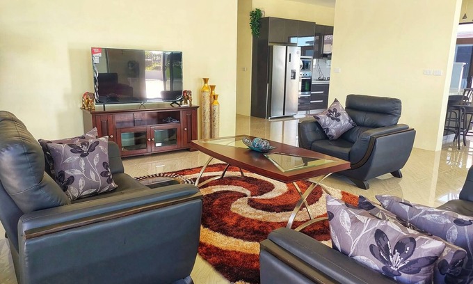 Nadi Villa | Peris Sunset Home Villas