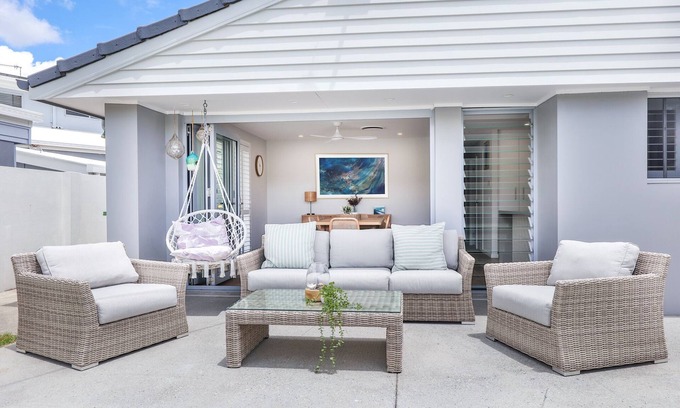 Burleigh Heads House | Start your holiday with absolute Bliss And Harmony