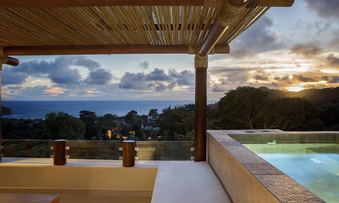 Guacalito de La Isla Condo | Terraza H5 Fully Equipped Luxury Penthouse @ Guacalito de la Isla