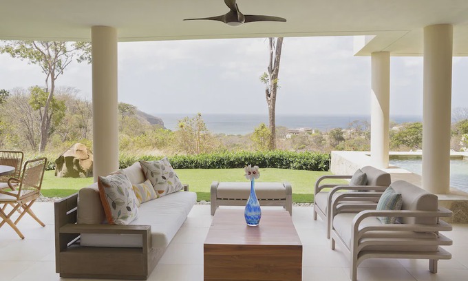 Guacalito de La Isla Condo | Terraza L2 Fully Equipped Luxury Villa @ Guacalito de la Isla