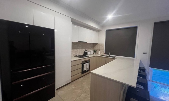 Gold Coast House | Townhouse in Hope Island