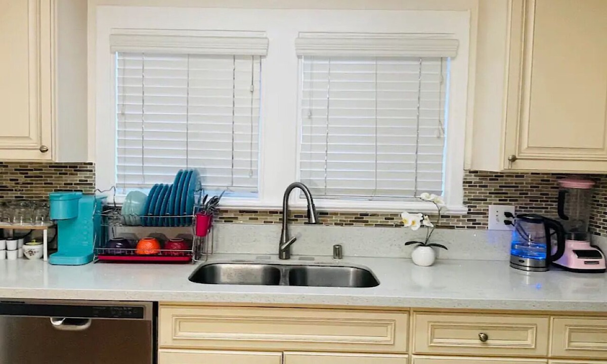Rosemead Apartment | Cozy 2-bedroom apartment with AC, fitness room, WiFi in gorgeous Rosemead