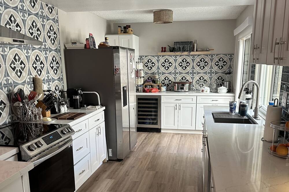 Palm Desert Condo | Cozy Condo - 24 min from Coachella, 4 minutes from downtown Palm Desert.