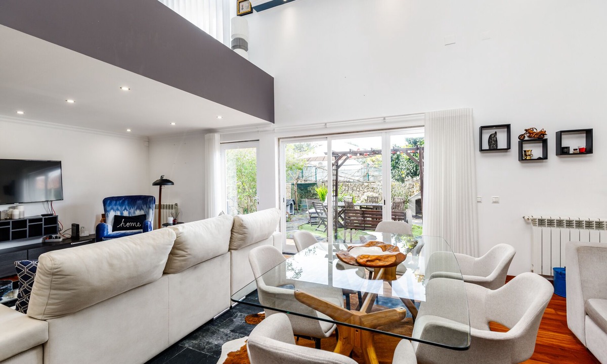 Castelo House | Vrbo Property