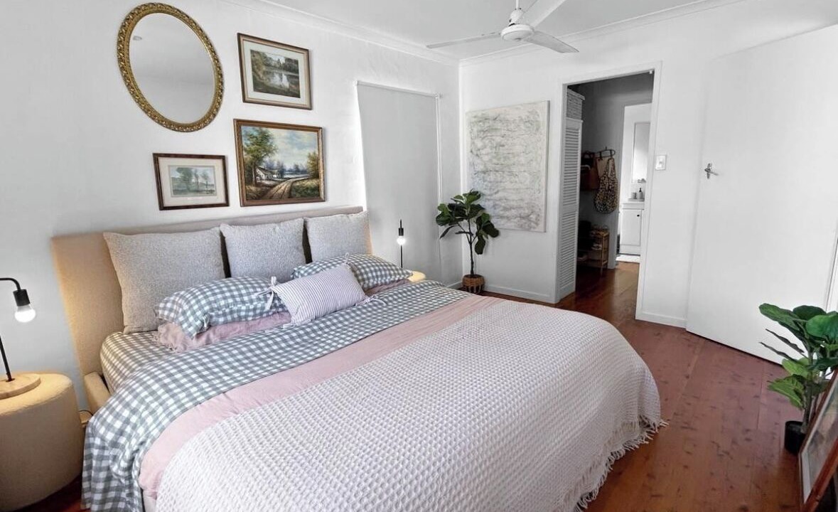 Labrador House | Charming 3 bedroom cottage style home on the Gold Coast - Pet friendly