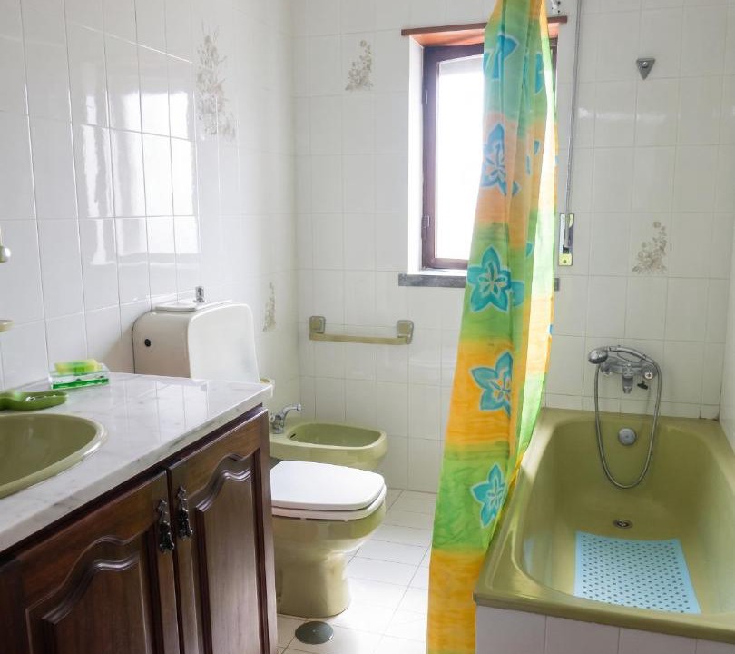Praia de Santa Cruz House | Family house with sea view in A dos Cunhados