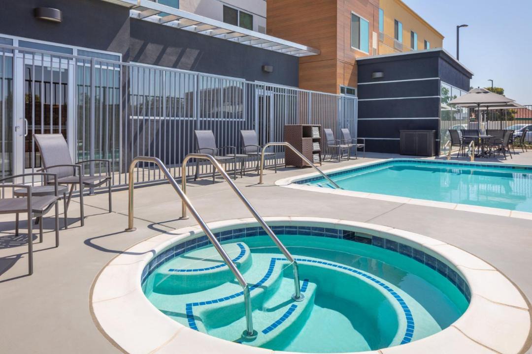 Fresno Hotel | Fairfield Inn & Suites by Marriott Fresno North/Shaw Avenue