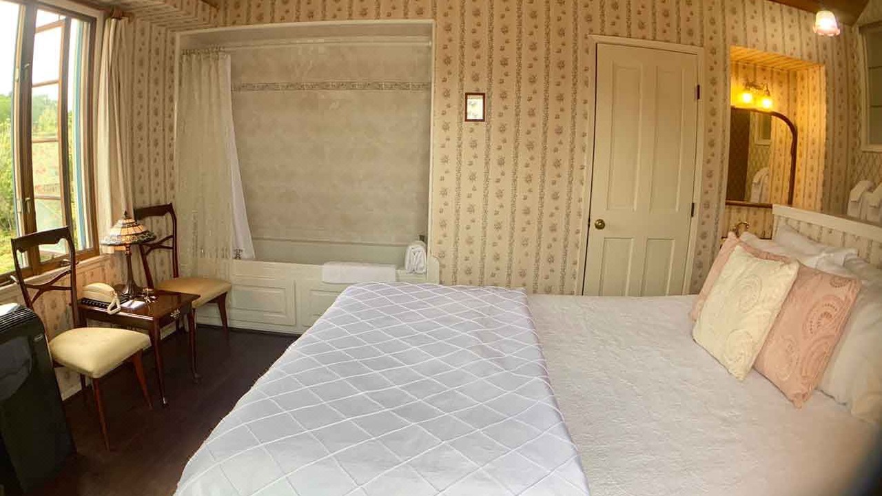 Photo of Bedroom in Oak Park