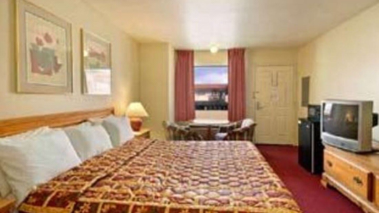 Photo of Bedroom in Castaic
