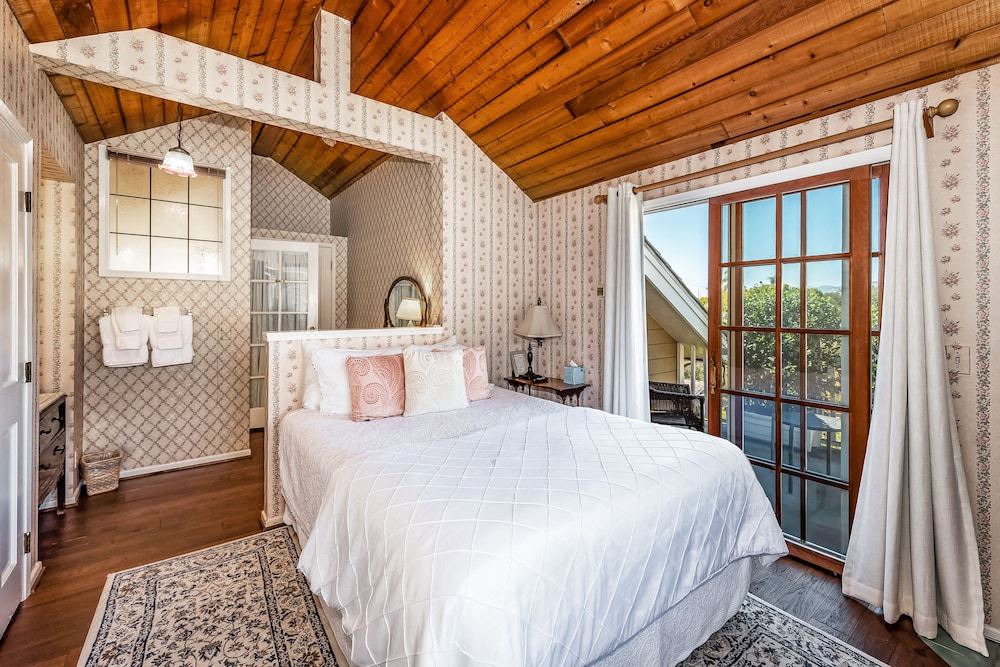 Photo of Bedroom in Oak Park