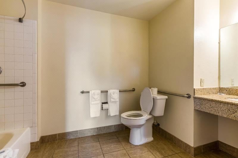 Photo of Bathroom in Tulare