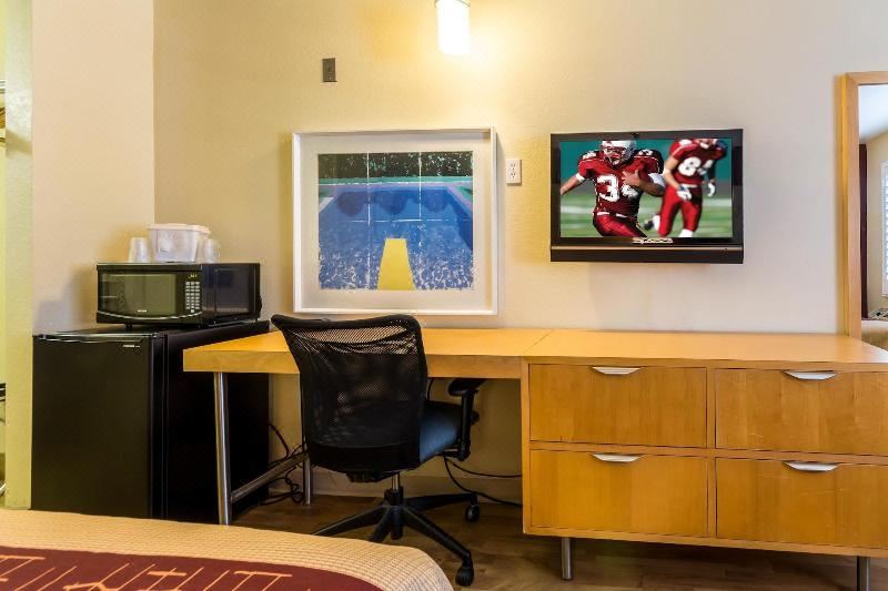 Photo of Livingroom in Tulare