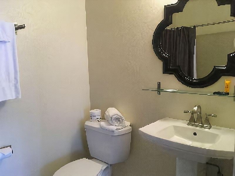 Photo of Bathroom in Northwest San Pedro