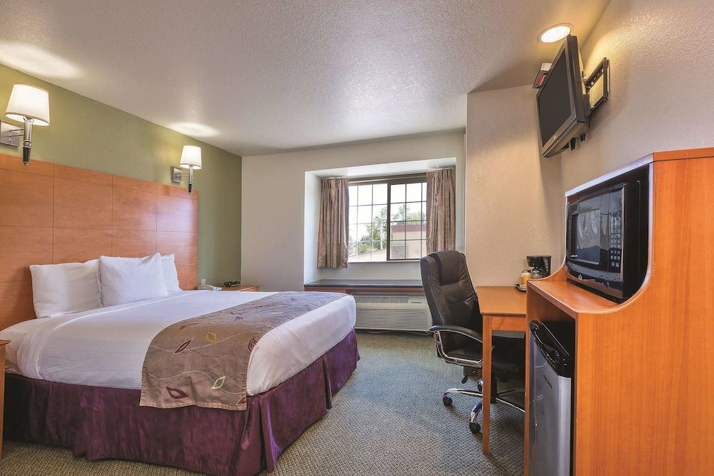 Photo of Bedroom in Tulare