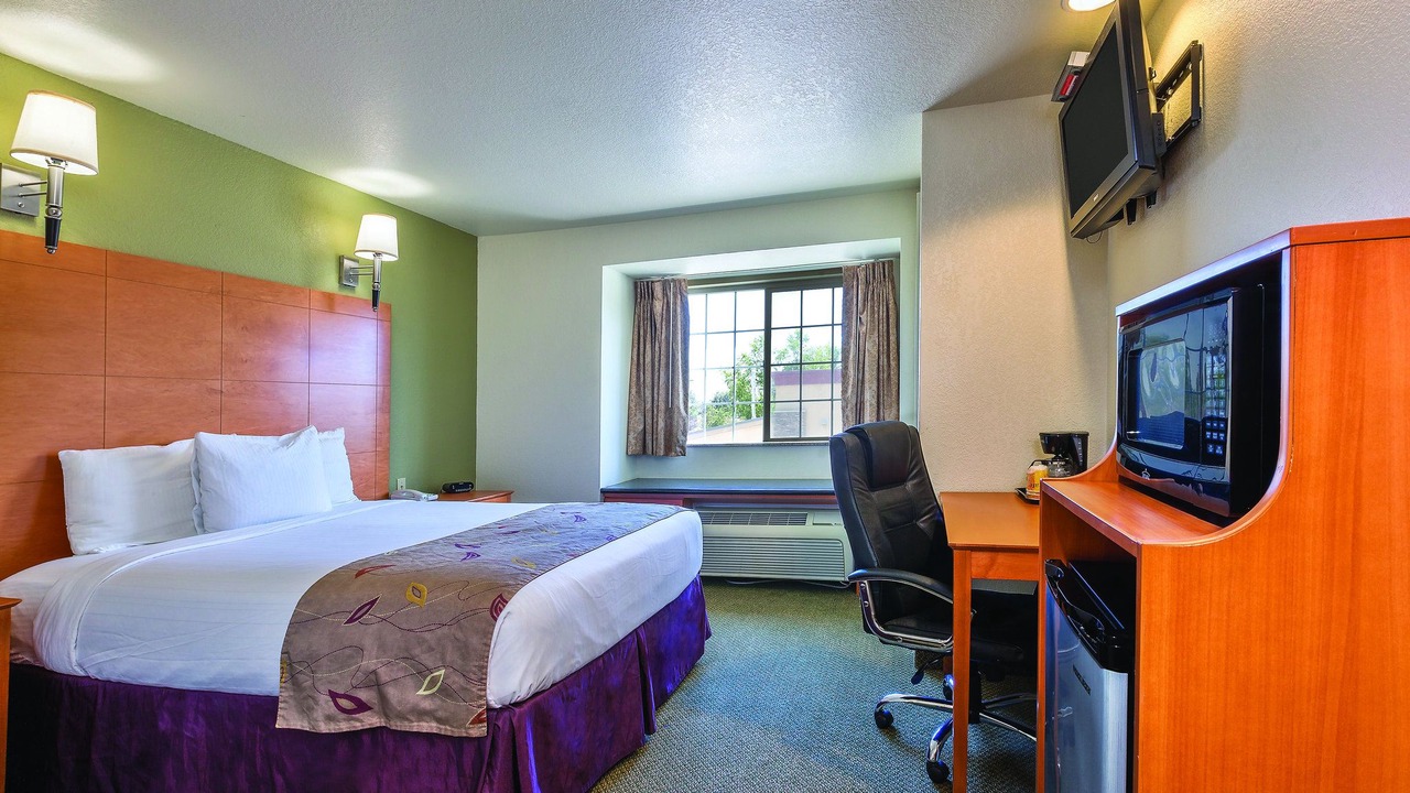 Photo of Bedroom in Tulare